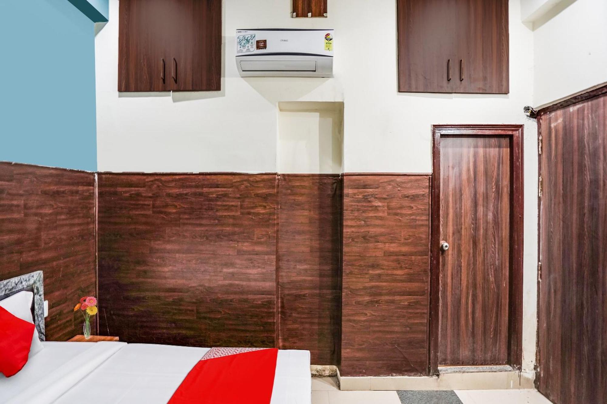 Hotel O Dream Palace Inn Noida Exterior foto