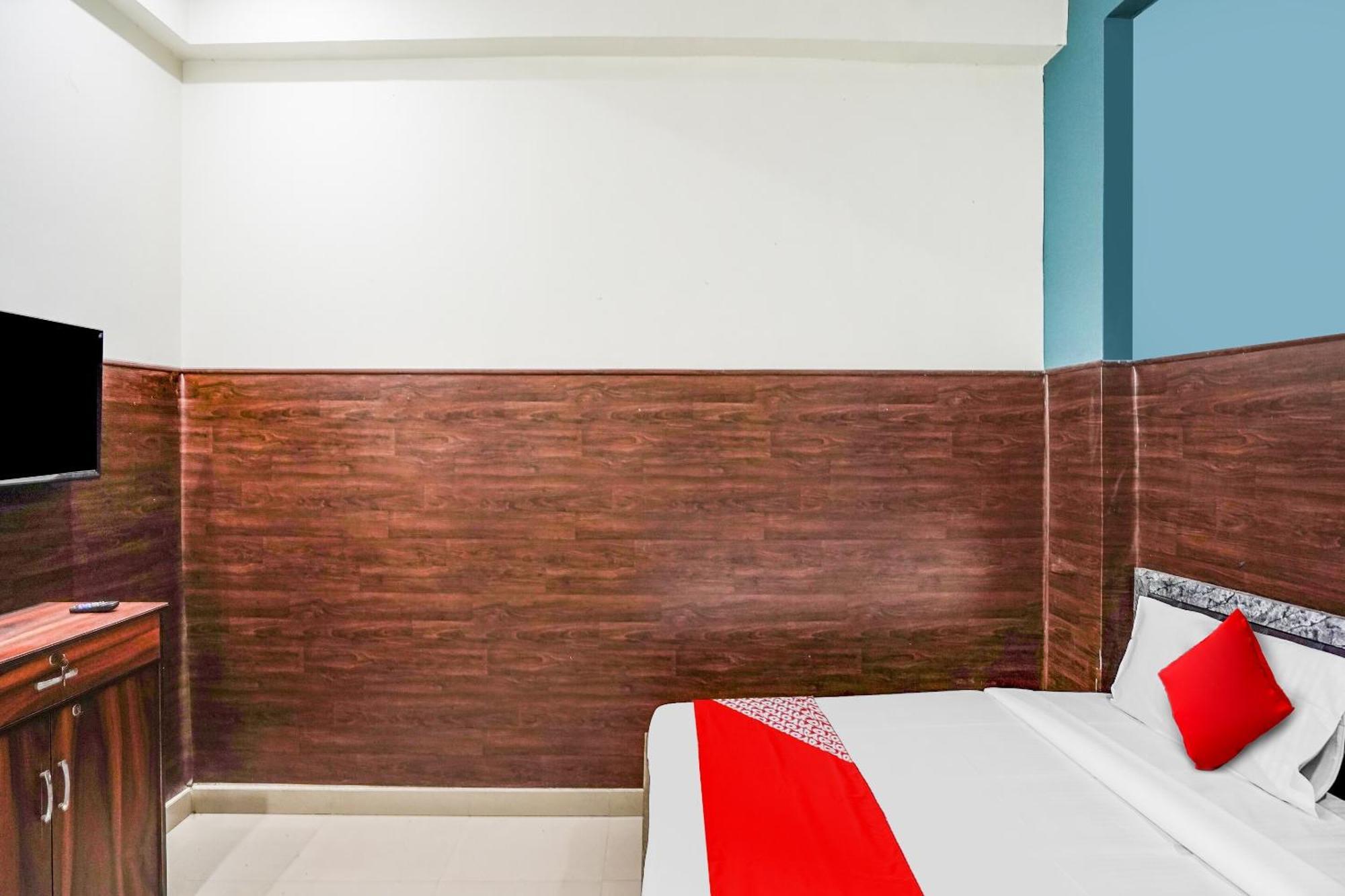 Hotel O Dream Palace Inn Noida Exterior foto